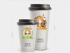 miss甜 甜品店的奶茶杯